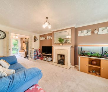 4 bedroom detached house to rent - Photo 1