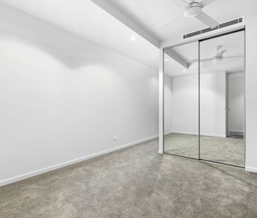 First Bay Luxury 2 bedroom apartment - Photo 1