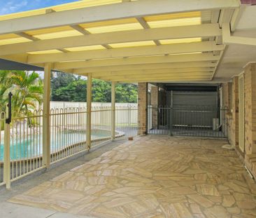 FAMILY HOME WITH POOL - Photo 2