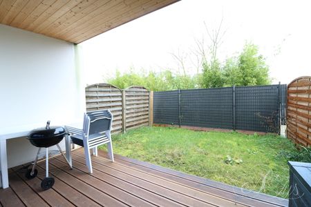 THIONVILLE GARCHE – Appartement 2 pièces – Une chambre – Terrasse – Jardin – Deux places de parking extérieur - Photo 3