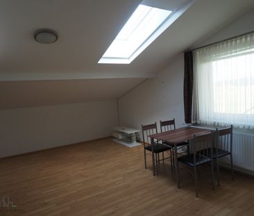 Kleine Dachgeschoßmietwohnung am Rande von Wieselburg! Alles inklus... - Photo 1