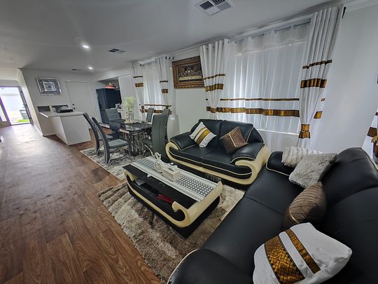 ROOMS In All FEMALE-HOUSEHOLD!! BRAND NEW FURNISHINGS!! - Photo 1