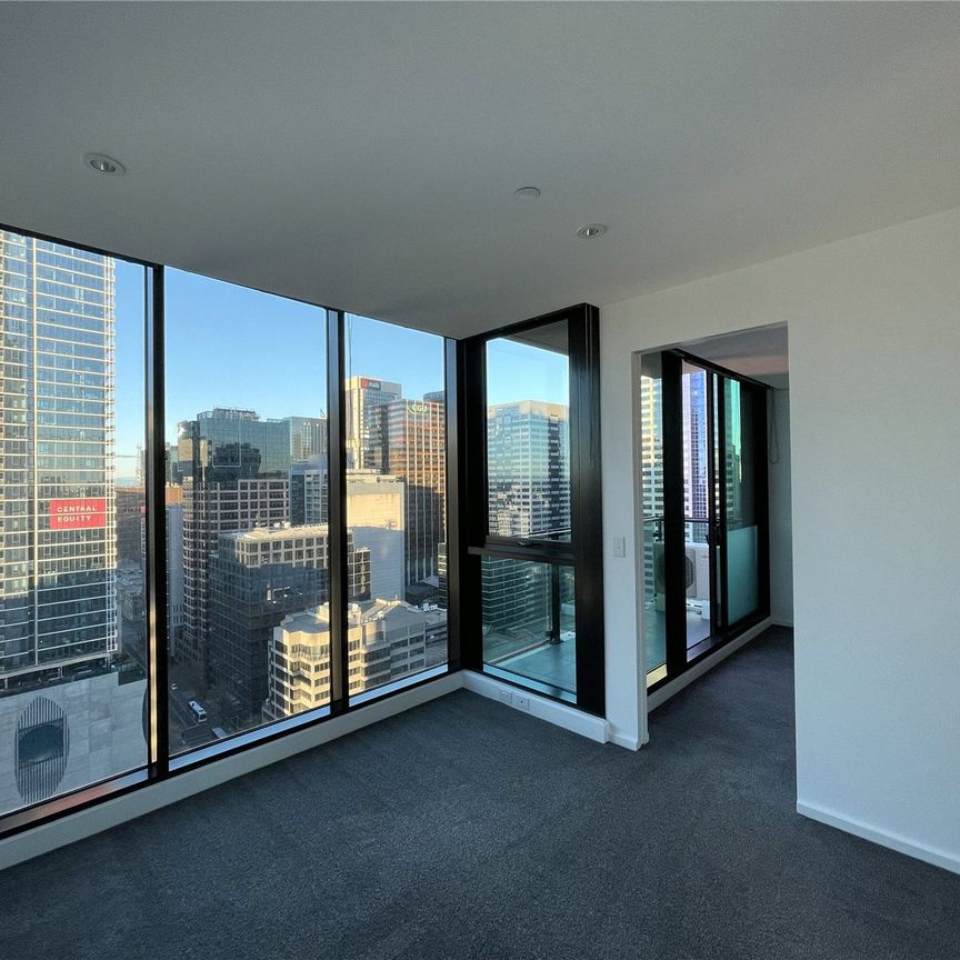 2713/618 Lonsdale Street - Photo 1