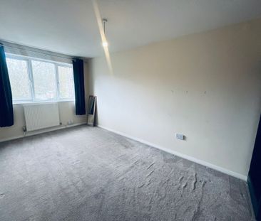 Deaconscroft, Peterborough - Photo 3