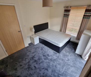 Room in a Shared House, Park Grange Mount, S2 - Photo 6