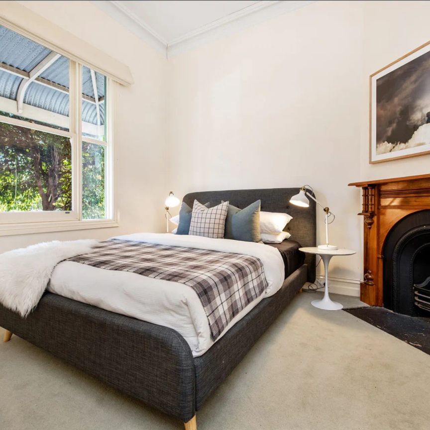 Gorgeous Period Features With Modern Conveniences - Photo 1