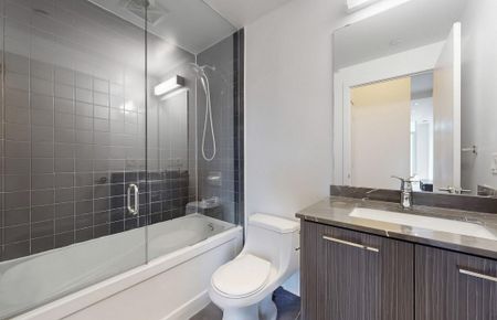 For Lease - 9471 Yonge Street Unit# 327, Richmond Hill, Ontario - Photo 3