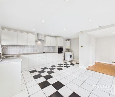 3 bedroom semi-detached house to rent - Photo 6