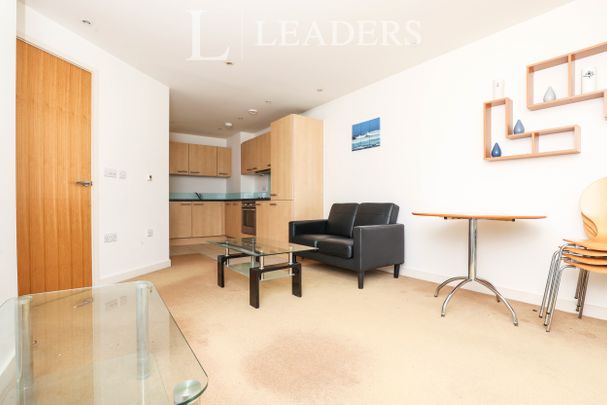 1 bedroom apartment to rent The Crescent, Gunwharf Quays, Portsmouth, PO1 - Photo 1