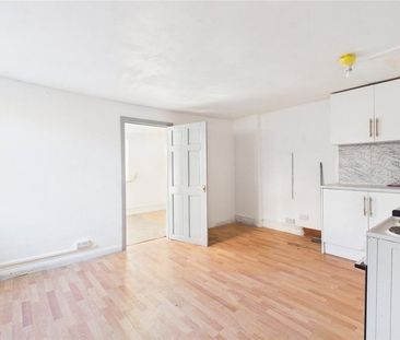 1 bedroom property to rent - Photo 6