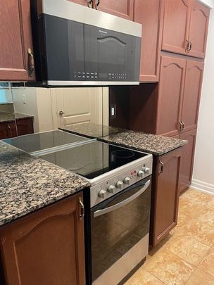 For Lease - 2119 Lake Shore Boulevard Unit# 511, Toronto, Ontario - Photo 1