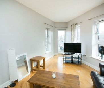 E.4.1 Whitehall Square Penthouse, Lisburn Road, Belfast BT12 5EG - Photo 3
