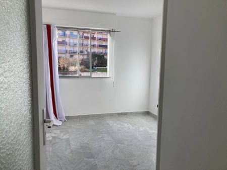 Location Appartement 1 pièce 16m² NICE 06200 - Photo 4