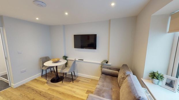 2 bedroom flat to rent - Photo 1