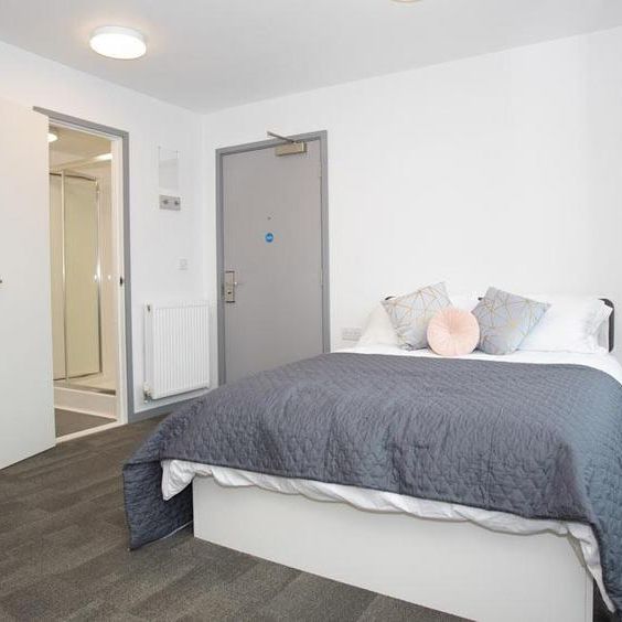 Studio to rent - Photo 1