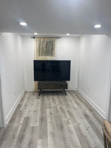 12 Parsell Street #Basement - Photo 2