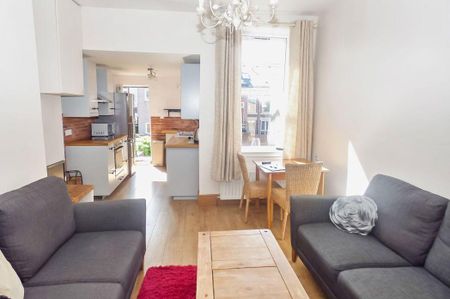 3 bed upper flat to rent in NE6 - Photo 4