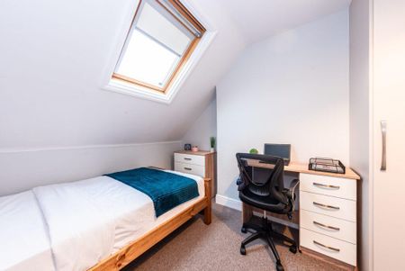 5 bedroom terraced house to rent - Photo 3