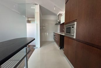 Apartamento T1 Duplex Edifício Mirador - Aveiro.