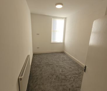 1 Bed Flat, Park Road West, CH43 - Photo 1