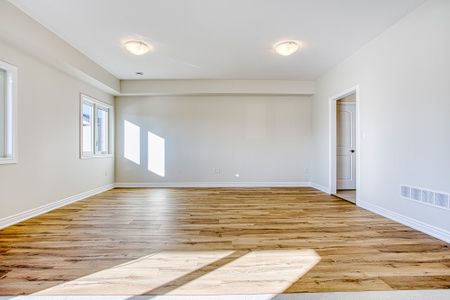 For Lease - 20 Elvira Way Unit# Upper, Thorold, Ontario - Photo 2