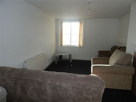 3 Bed - Manchester Road, Huddersfield, West Yorkshire - Photo 5