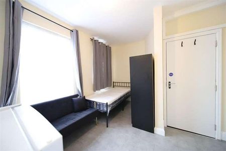 Nags Head Road, Enfield, EN3 - Photo 5