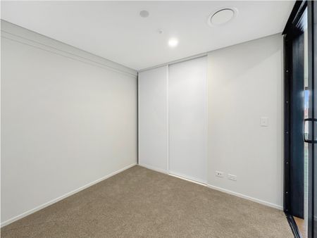 Modern Two-Bedroom Apartment for Rent! - Photo 5