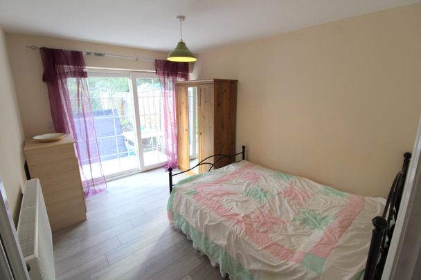 Long Lane, Ickenham, Uxbridge, UB10 8SX - Photo 1
