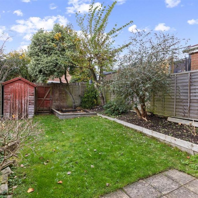 3 bedroom terraced house to rent - Photo 1