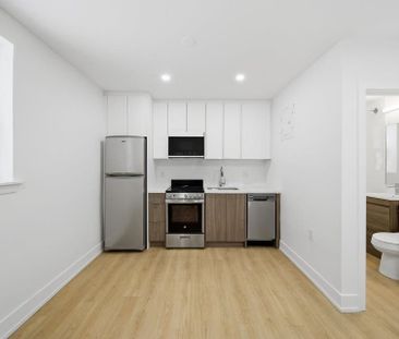 For Lease - 995 O'connor Drive, Toronto, Ontario - Photo 2