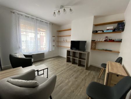 APPARTEMENT DE TYPE 2 MEUBLÉ - QUARTIER HENRIVILLE - Photo 3