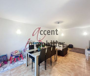 Caumont, centre : Maison de village T4 rénovée 99 m² avec terrasse ... - Photo 5