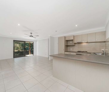 DON'T MISS OUT ON THIS BEAUTIFUL UNIT!! - Photo 2