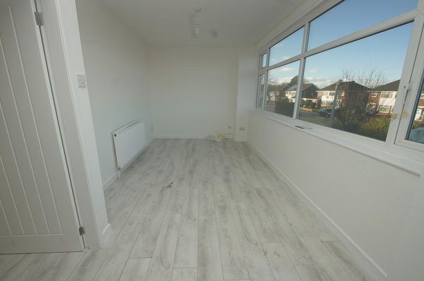 3 bedroom flat to rent - Photo 1