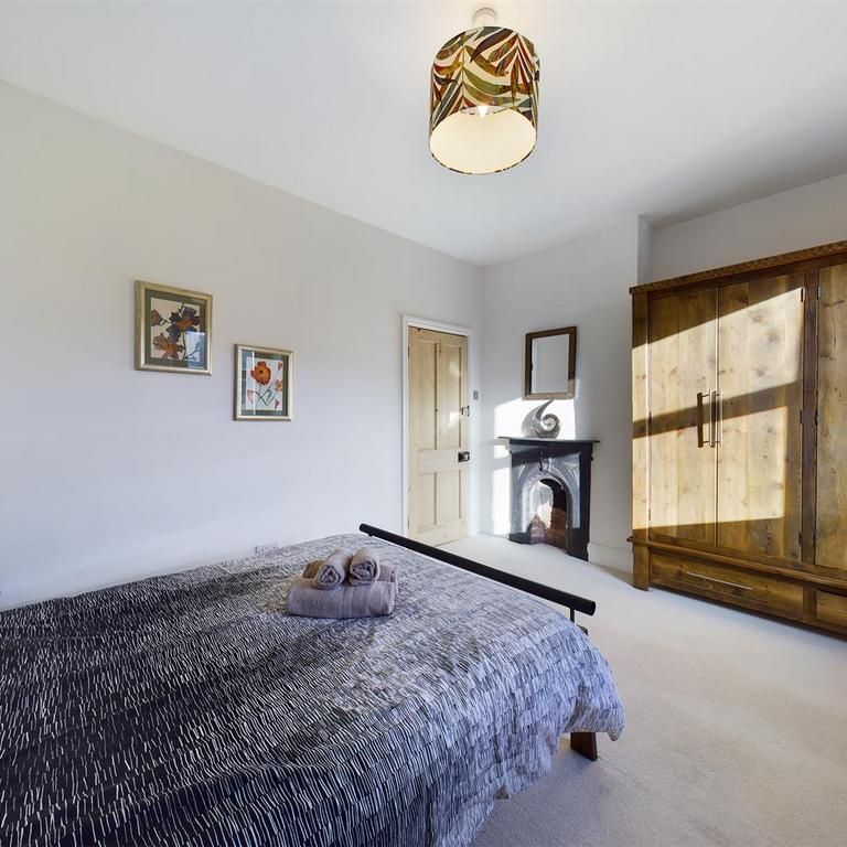 3 bedroom terraced house to rent - Photo 1