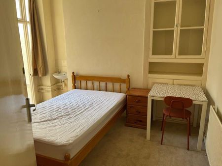 5 bedroom terraced house to rent - Photo 3