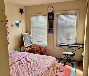 For Lease - 3250 Bentley Drive Unit# 10, Mississauga, Ontario - Photo 3