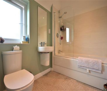 4 Bedroom Detached To Let - Photo 2