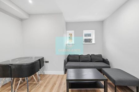 3 bedroom maisonette to rent - Photo 2