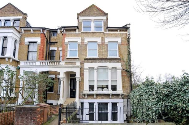 3 bedroom flat to rent - Photo 1