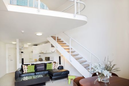 Fully Furnished New York Style Loft In the Heart of the City - Photo 2