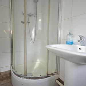 High Street, Sutton, SM1 1QE - Photo 3