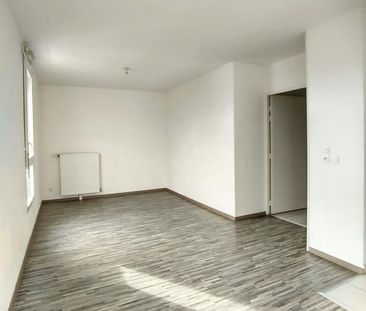Location Appartement 1 pièce 32m² LE PETIT QUEVILLY 76140 - Photo 2