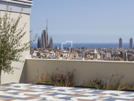 Excellent 3 Bedroom apartment with 49m² terrace for rent in Gràcia, Barcelona - Photo 4