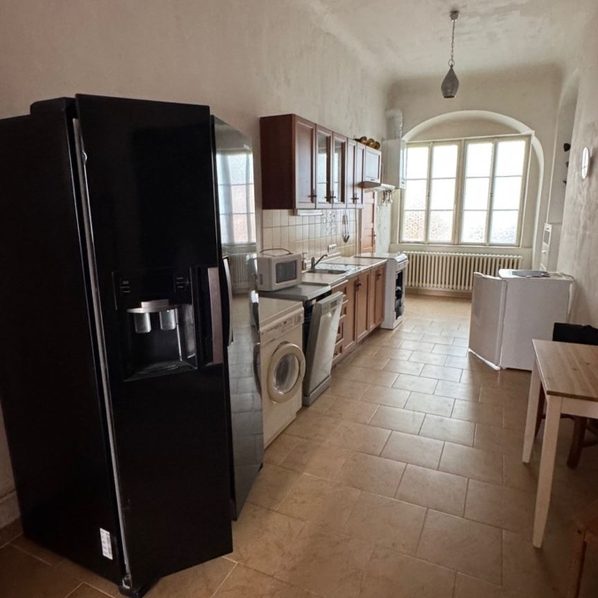 Pronájem bytu 1+1 68 m², Mostecká, Praha - Photo 1