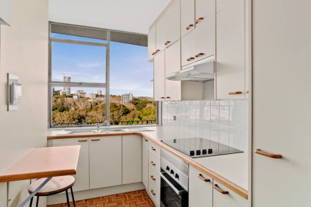 2Bedrooms, 1Bathrooms - Photo 3