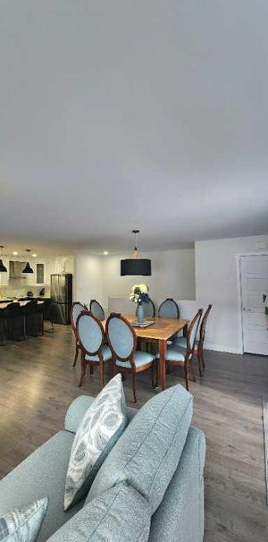 Grand 5 1/2 , 2 salles de bains, Fleurimont - Photo 1