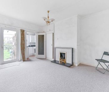 3 bedroom bungalow to rent - Photo 1