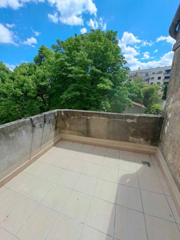 Location Appartement 2 pièces 36m² NIMES 30000 - Photo 4